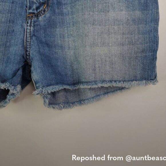 London Jean frayed denim shorts for Victoria's Secret sz 8 - Picture 4 of 11